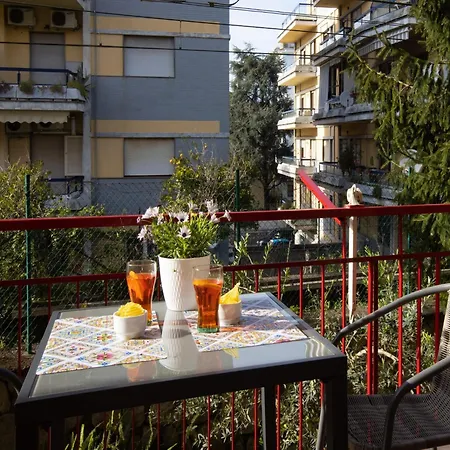 Near S Train Station Apartment *