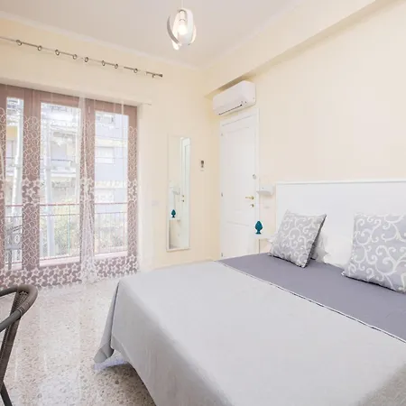 Apartment Near S Train Station *